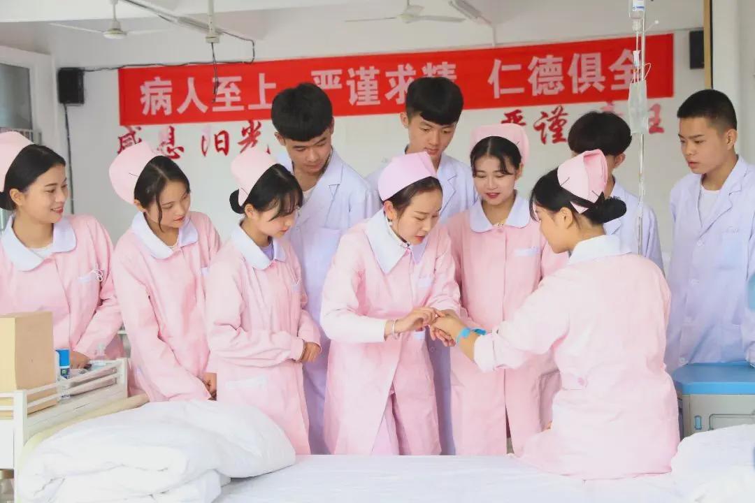 卫校招生要求多少分