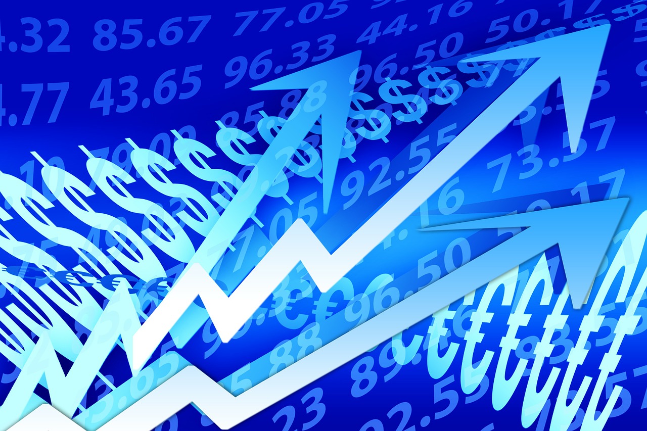 财报夜“冰火两重天”：亚马逊狂飙15%夺