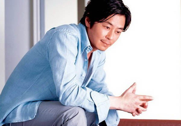王杰如今过的怎么样 王杰2001被下毒后还能唱歌吗