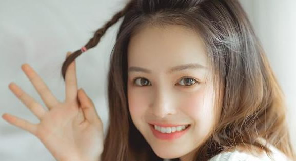 一秒逗笑女孩子的话 能瞬间逗笑女孩的句子