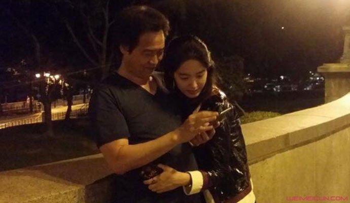 杨采钰陈金飞结婚了吗 杨采钰陈金飞激吻照感情曝出