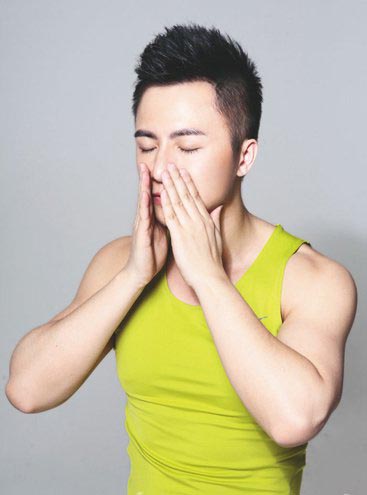 最有效的瘦脸操 男人排毒按摩瘦脸操