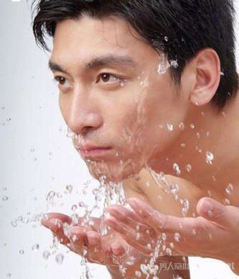 男士美白方法有哪些 调节自己的生活节奏