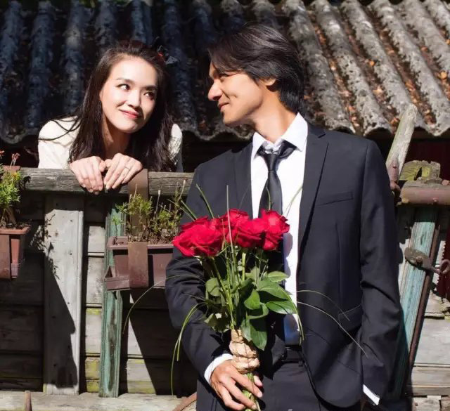男士礼服的选择方法 男士婚礼礼服搭配图片