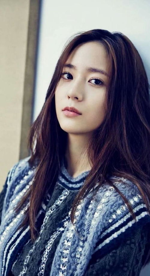 秦岚照片头像 秦岚最新杂志封面 和以前