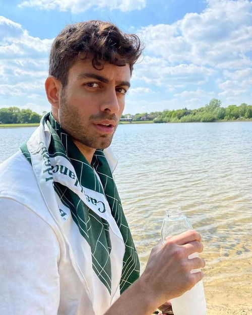 滕丽名郭政鸿滕丽名个人简介